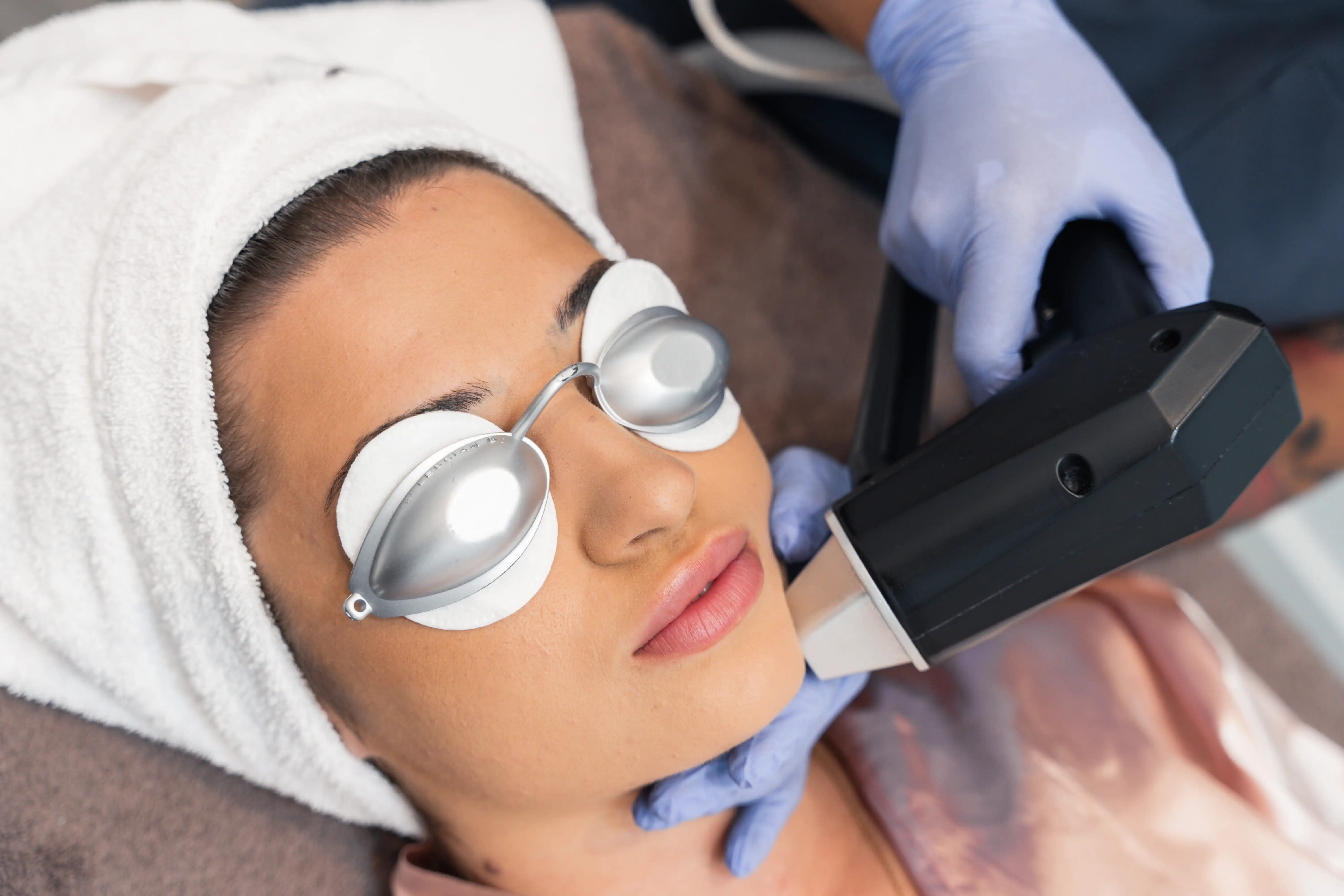 Tratamiento facial en Clínica Hera