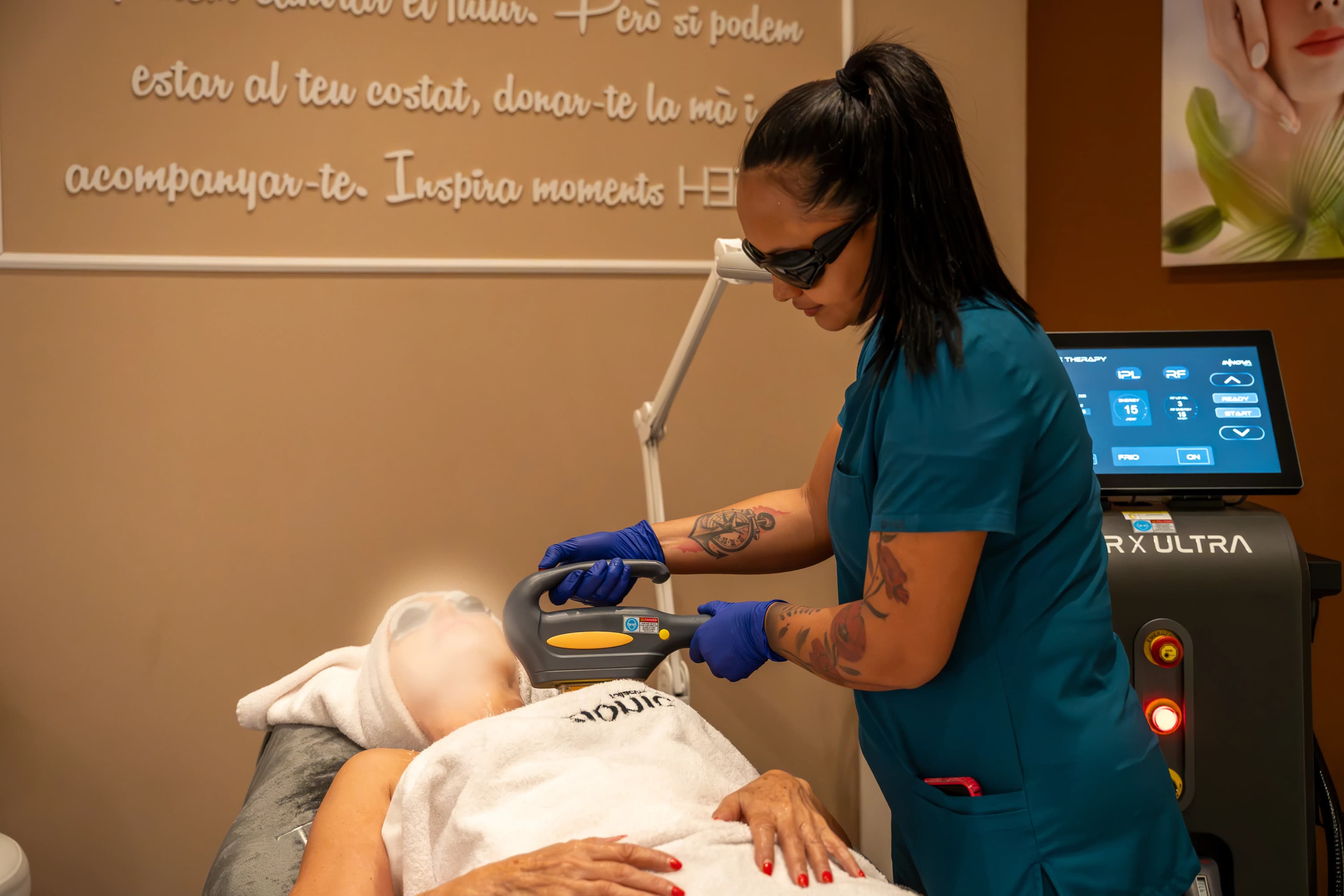 Láser IPL facial (Luz Pulsada) con Dr. Serra